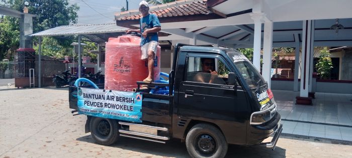 BANTUAN AIR BERSIH PEMDES ROWOKELE MINGGU KE 3 01