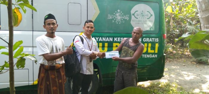 PEMBERIAN BANTUAN KORBAN MUSIBAH KEBAKARAN 01